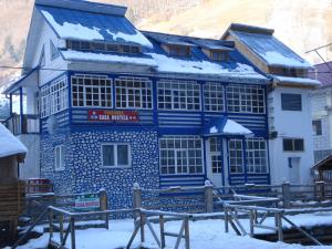 Vand/schimb cabana cu apartament