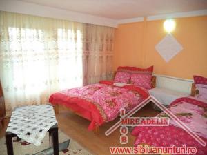 VAND CASA 11 CAMERE,  COMPLEX ALBA IULIA