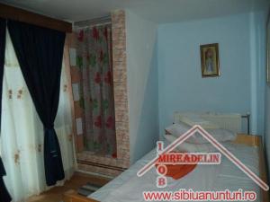 VAND CASA 11 CAMERE,  COMPLEX ALBA IULIA