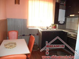 INCHIRIEZ APARTAMENT 2 CAMERE, MODERN,  ZONA GARII