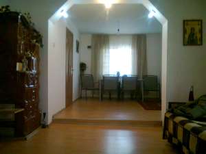 CASA CU SPATII COMERCIALE