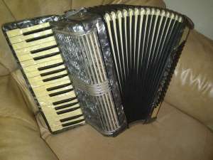 Hohner 80