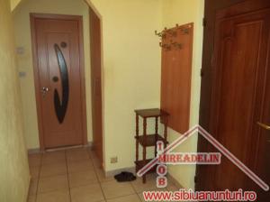 INCHIRIEZ APARTAMENT 2 CAMERE, 48 mp,  VALEA AURIE