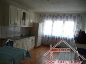 INCHIRIEZ APARTAMENT 2 CAMERE,  150 mp,  STRAND