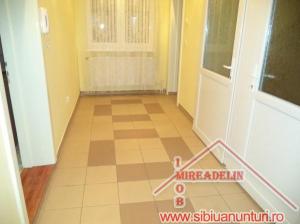 INCHIRIEZ APARTAMENT 2 CAMERE,  150 mp,  STRAND