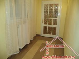 INCHIRIEZ APARTAMENT 2 CAMERE,  150 mp,  STRAND