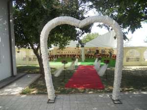 Inchiriere corturi evenimente
