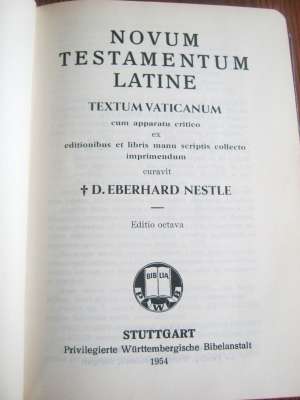 Vand Noul Testament in limba latina