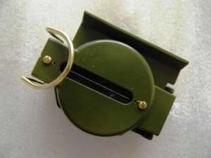 Busola metalica,            tip militara,             de precizie,            ramburs
