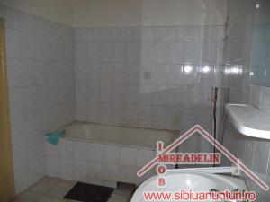 VAND APARTAMENT 2 CAMERE,   LA CASA,   58 mp,   CENTRAL
