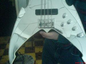 VAND URGENT CHITARA BASS SILVERTONE ORIGINALA