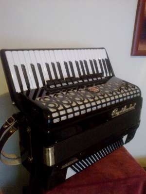 Acordeon Royal Standard-Montana