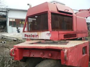 EXCAVATOR POCLAIN