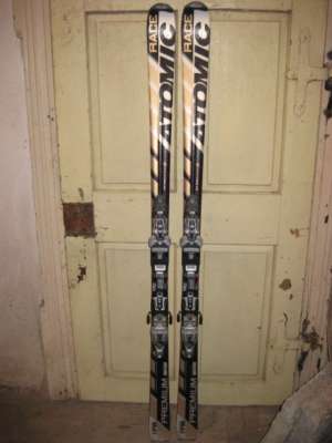 SKI, SNOWBOARD, CLAPARI, BOOTS, CASTI, BETE NOI SI SECOND HAND 2008/2009