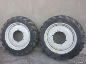 Oferta cu pret avantajos!
Vand 2 caucicuri DTC 445 FIAT,  complete noi(cauciuc,  anvelope,  genti) 