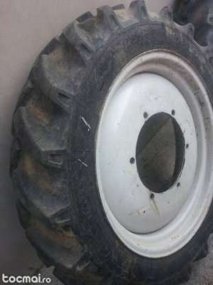 Oferta cu pret avantajos!
Vand 2 caucicuri DTC 445 FIAT,  complete noi(cauciuc,  anvelope,  genti) 