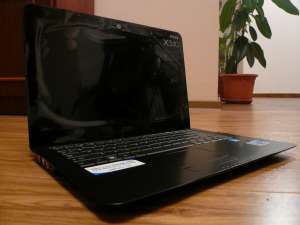 Vand Notebook MSi ultra subtire si usor (X340)