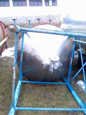 vand tanc inox alimentar,  produs Elvetia,  cilindro-conic,  stare foarte buna,  5.000 litri