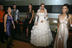 rochie mireasa