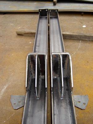 Confectii metalice