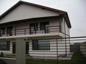 Vand casa vila duplex Balotesti Saftica