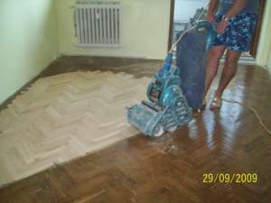 montaj reconditionare parchet lemn masiv