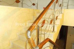 Balustrade Inox Lemn,  Maini Curente Inox,  Scari Inox,  Confectii Inox