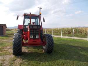 tractor agricol