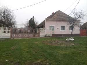 Vand casa in Giulvaz!