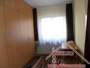 VAND APARTAMENT 2 CAMERE,  36 mp,  VASILE AARON