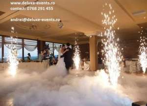 inchiriem fum greu si artificii wireless,  servicii full nunta doar la Deluxe Events