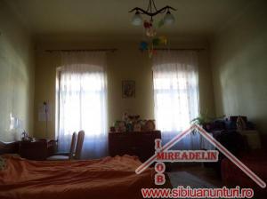 VAND APARTAMENT 2 CAMERE,   LA CASA,   78 mp,   CENTRAL