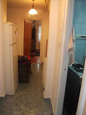 Caut colega de apartament