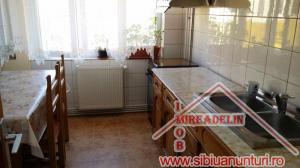 INCHIRIEM APARTAMENT 2 CAMERE B-DUL VICTORIEI