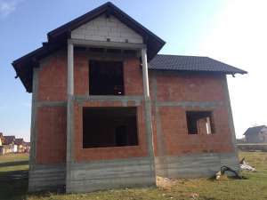 Casa la rosu Ipotesti/Tisauti Suceava