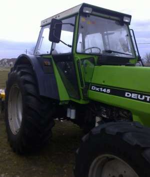 TRACTOR Deutz DX145  -- tel: 0736-613899
