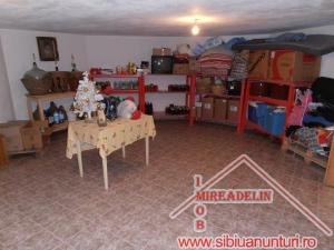 VAND CASA 3 CAMERE,     ZONA GUSTERITA