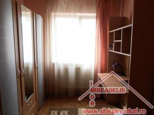 INCHIRIEZ APARTAMENT 2 CAMERE, 38 mp,  PROTECTIA MEDIULUI