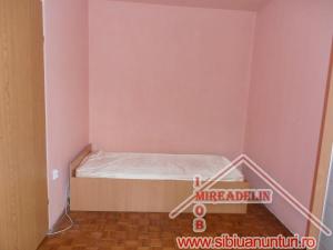 INCHIRIEZ APARTAMENT 2 CAMERE, 38 mp,  PROTECTIA MEDIULUI