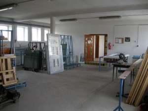 Hala de productie din Martonv�s�r (Ungaria) pentru v�nzare