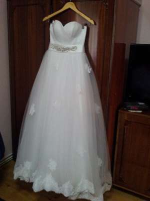 Vand rochie de mireasa Patricia