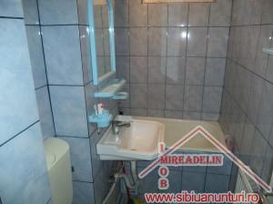 INCHIRIEZ APARTAMENT 2 CAMERE,   40 MP,   CEDONIA
