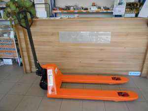 Transpalet manual 2000 kg.