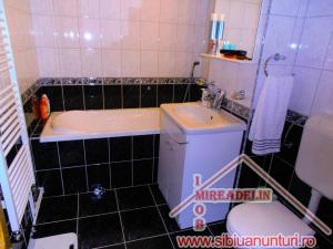 VAND APARTAMENT 4 CAMERE,    STRAND