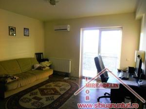 VAND APARTAMENT 5 CAMERE,  LUX,  STRAND II