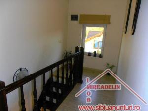 VAND APARTAMENT 5 CAMERE,  LUX,  STRAND II