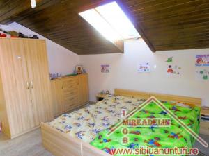 VAND APARTAMENT 5 CAMERE,  LUX,  STRAND II
