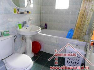 VAND APARTAMENT 4 CAMERE,  STRAND