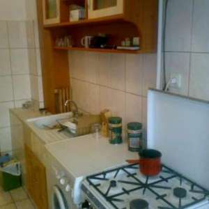 Particular inchiriez apartament 2 camere