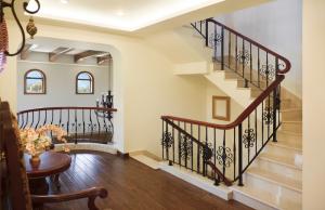 Decoratiuni si Amenajari interioare Case si Apartamente